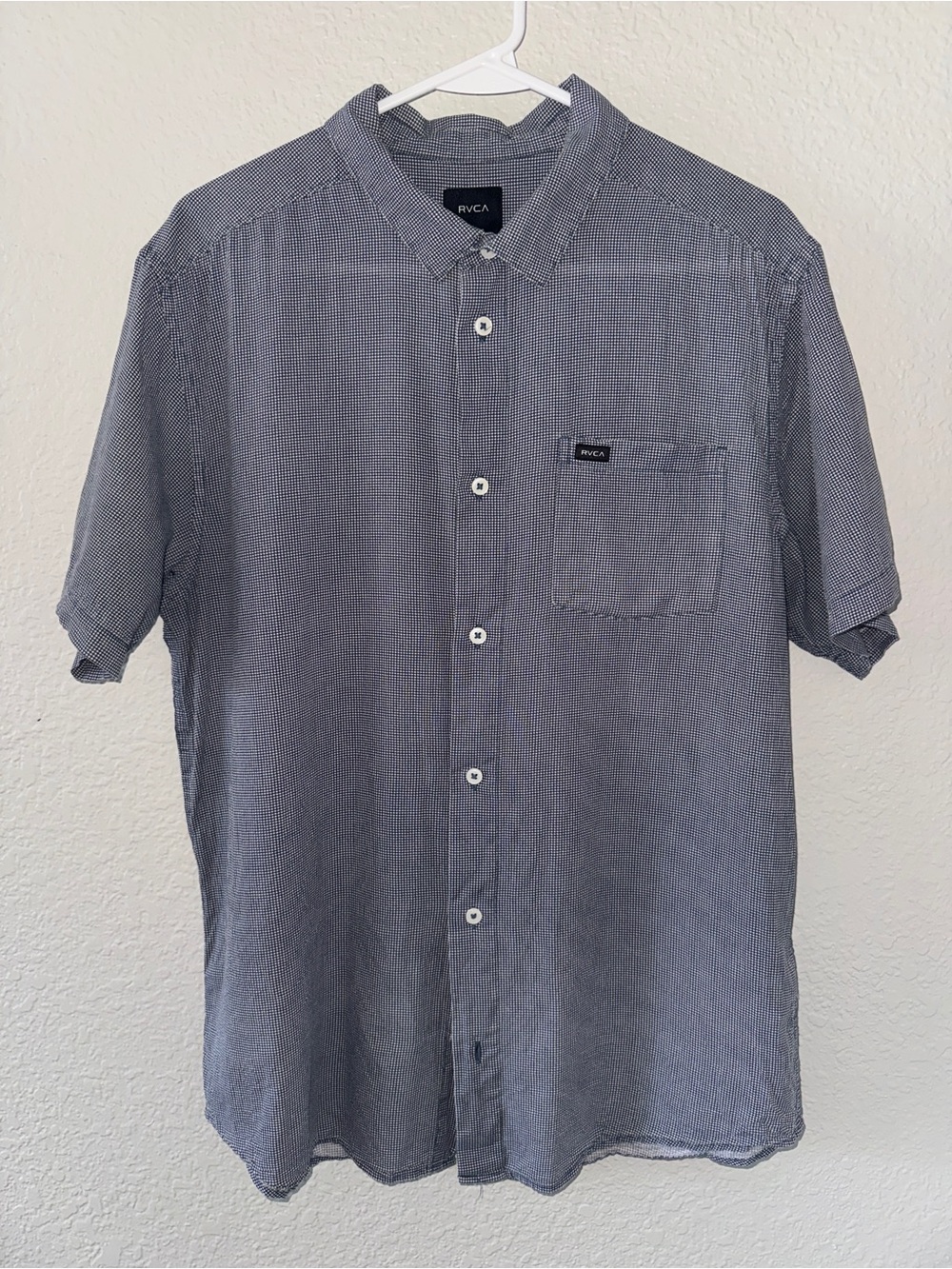 RVCA Men’s Short-Sleeve Button-Down Shirt in Heather Navy